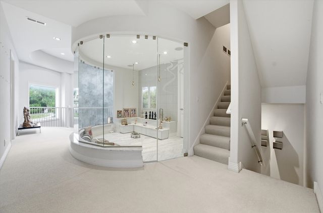 920 St Stephens Green, Oak Brook, IL 60523