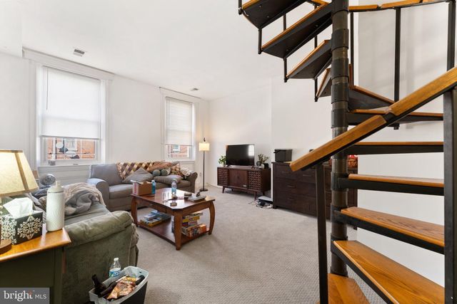 1132 MOUNT VERNON ST, Philadelphia, PA 19123