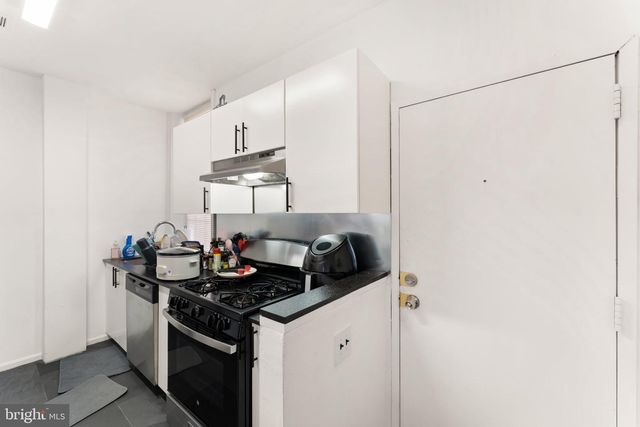 1132 MOUNT VERNON ST, Philadelphia, PA 19123