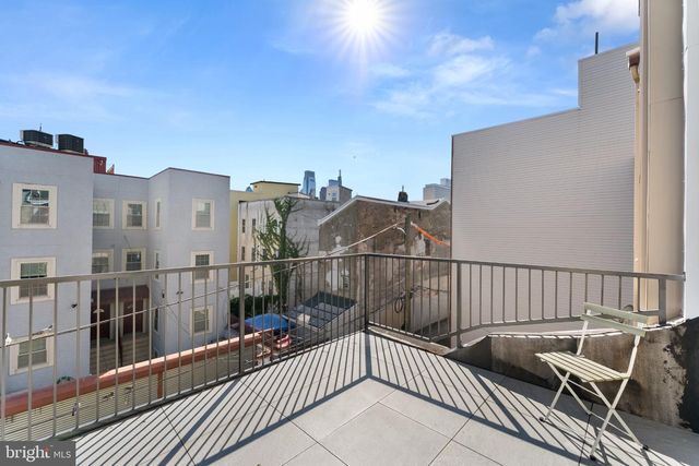 1132 MOUNT VERNON ST, Philadelphia, PA 19123