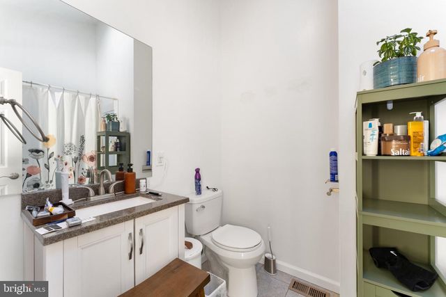 1132 MOUNT VERNON ST, Philadelphia, PA 19123