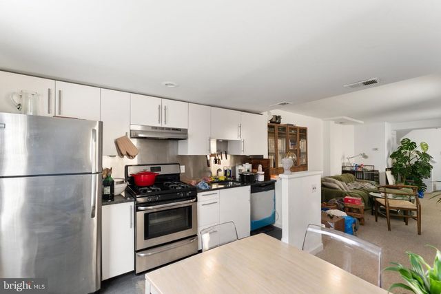 1132 MOUNT VERNON ST, Philadelphia, PA 19123