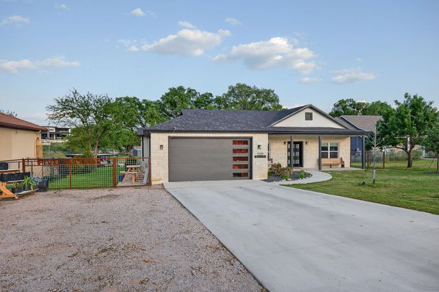 909 Belaire DR, Granite Shoals, TX 78654