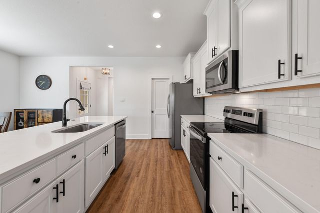 1619 Buena Vista, College Station, TX 77845