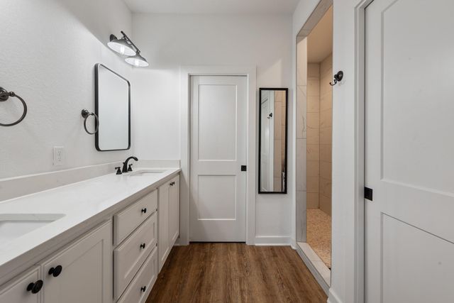 1619 Buena Vista, College Station, TX 77845