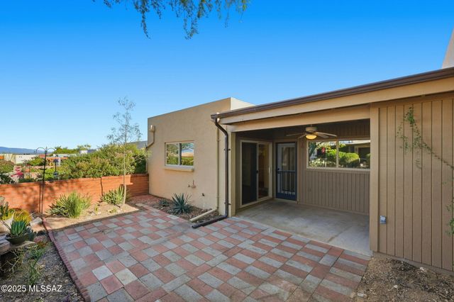 2834 S Calle Mancha, Green Valley, AZ 85622