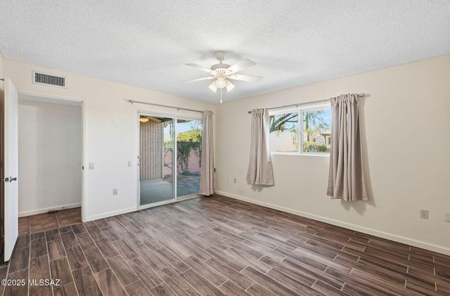 2834 S Calle Mancha, Green Valley, AZ 85622