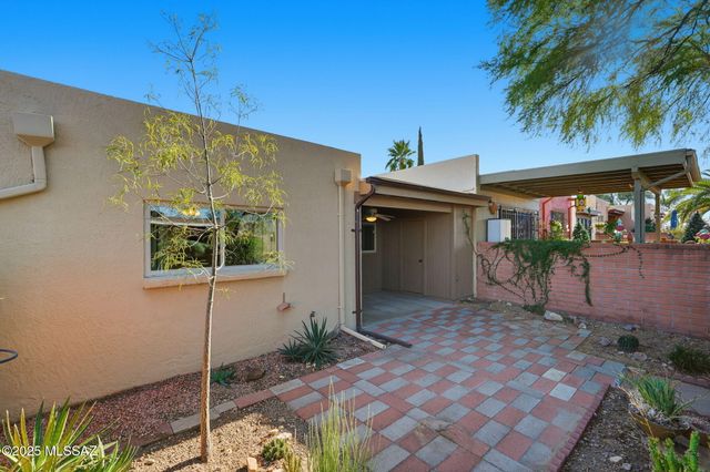 2834 S Calle Mancha, Green Valley, AZ 85622