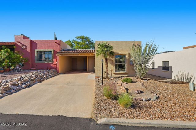 2834 S Calle Mancha, Green Valley, AZ 85622