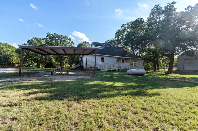 748 County Road 1560, Chico, TX 76431