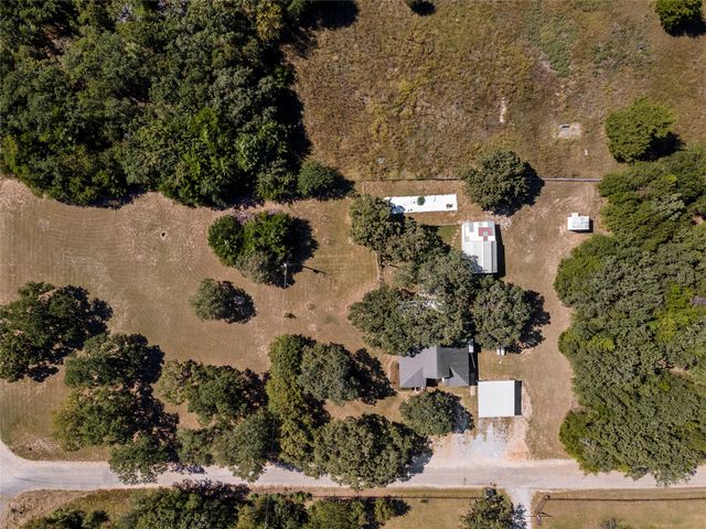 748 County Road 1560, Chico, TX 76431
