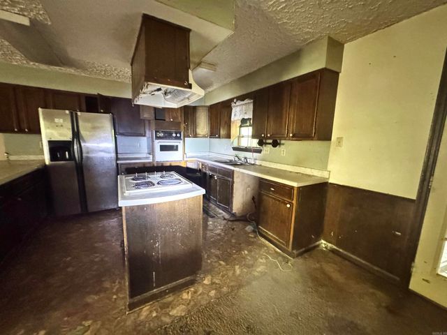 2017 Carmichael Road, Cabot, AR 72076