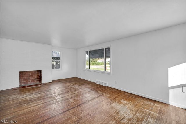 2140 Garfield Boulevard, Lorain, OH 44052