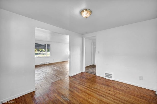 2140 Garfield Boulevard, Lorain, OH 44052