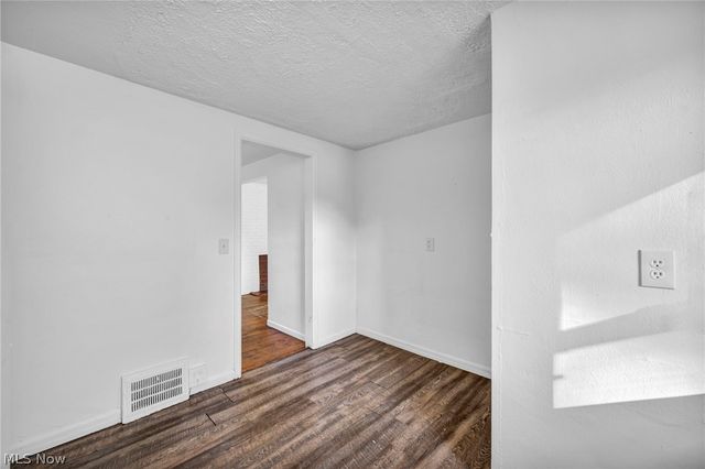 2140 Garfield Boulevard, Lorain, OH 44052