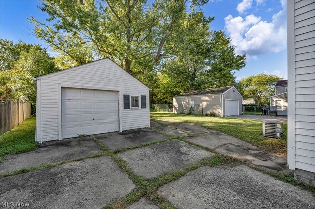 2140 Garfield Boulevard, Lorain, OH 44052
