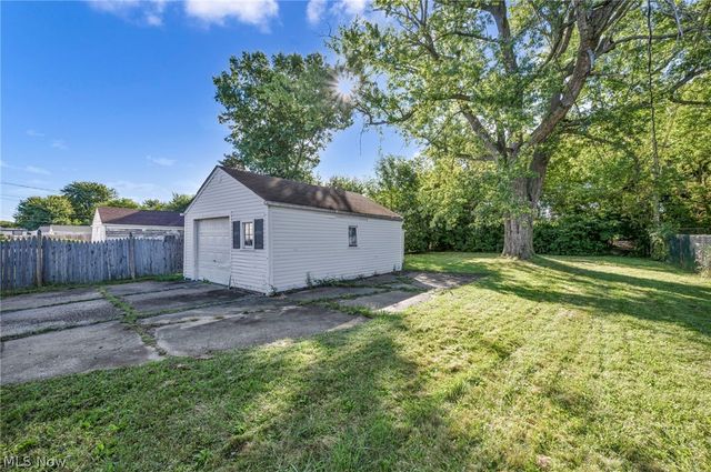 2140 Garfield Boulevard, Lorain, OH 44052