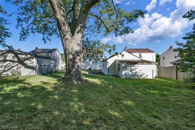 2140 Garfield Boulevard, Lorain, OH 44052