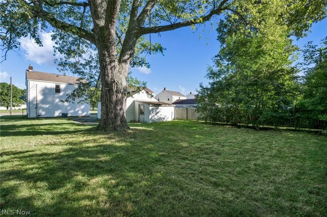 2140 Garfield Boulevard, Lorain, OH 44052