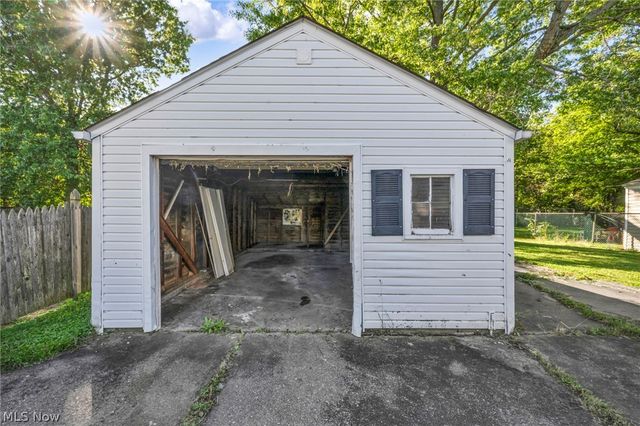 2140 Garfield Boulevard, Lorain, OH 44052
