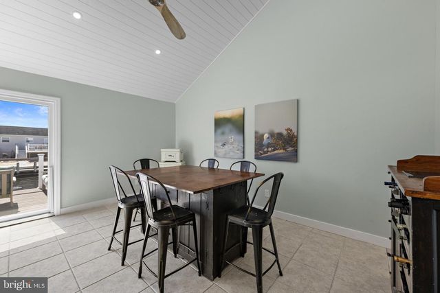 27 DIANE RD, Manahawkin, NJ 08050