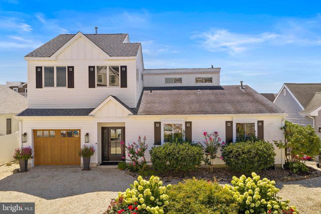 27 DIANE RD, Manahawkin, NJ 08050