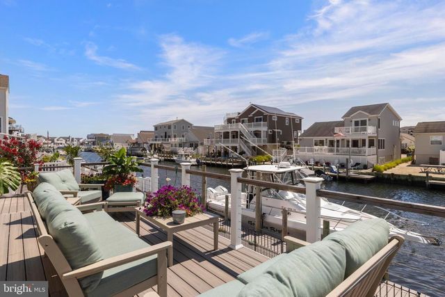 27 DIANE RD, Manahawkin, NJ 08050