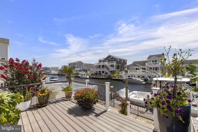 27 DIANE RD, Manahawkin, NJ 08050
