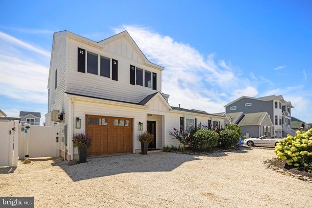 27 DIANE RD, Manahawkin, NJ 08050