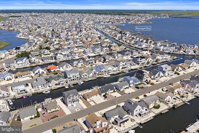 27 DIANE RD, Manahawkin, NJ 08050