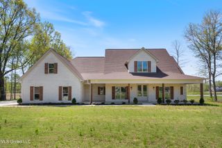 13721 Pebble Ridge Drive, Byhalia, MS 38611