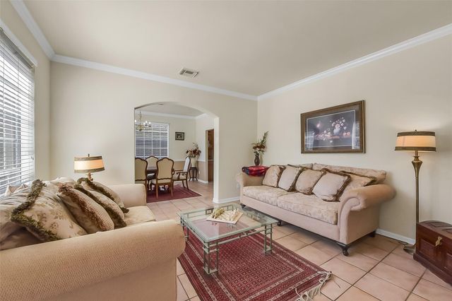 2723 Sterling Fields Drive, Pearland, TX 77584