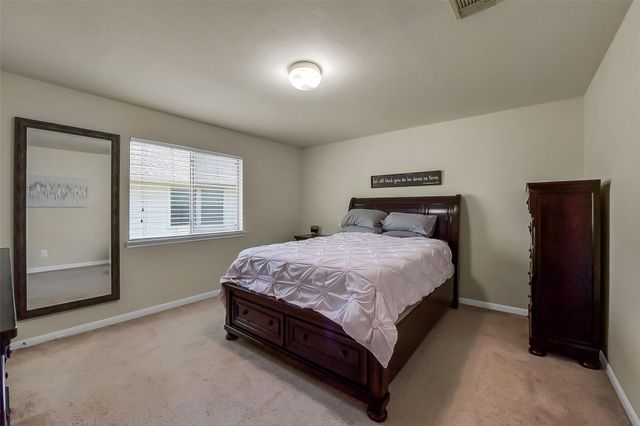 2723 Sterling Fields Drive, Pearland, TX 77584