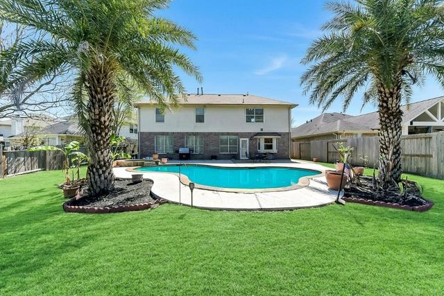 2723 Sterling Fields Drive, Pearland, TX 77584