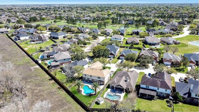 2723 Sterling Fields Drive, Pearland, TX 77584