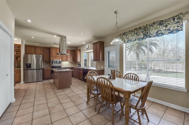 2723 Sterling Fields Drive, Pearland, TX 77584