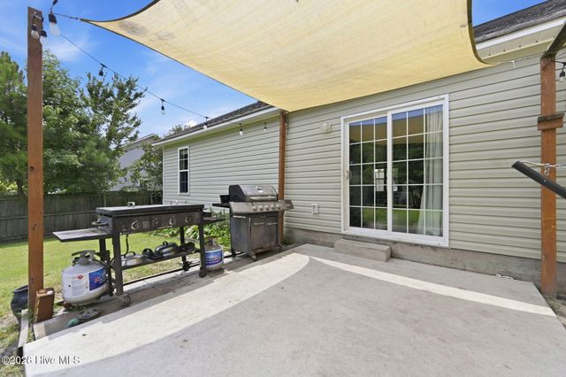 303 Crawford Street, Holly Ridge, NC 28445