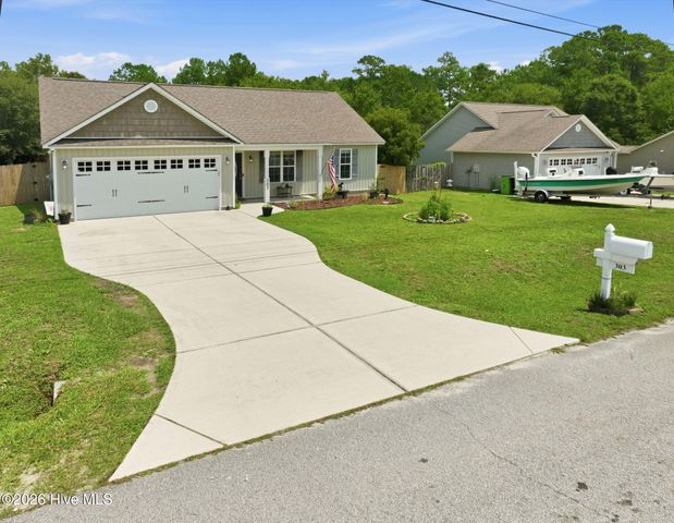 303 Crawford Street, Holly Ridge, NC 28445
