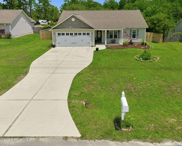 303 Crawford Street, Holly Ridge, NC 28445