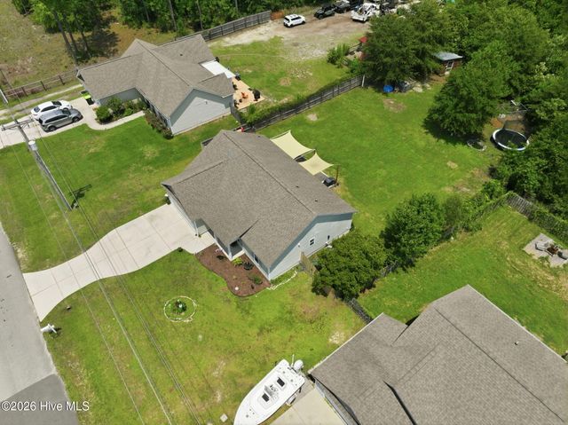 303 Crawford Street, Holly Ridge, NC 28445