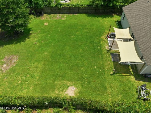 303 Crawford Street, Holly Ridge, NC 28445