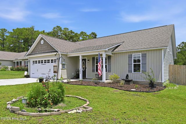 303 Crawford Street, Holly Ridge, NC 28445