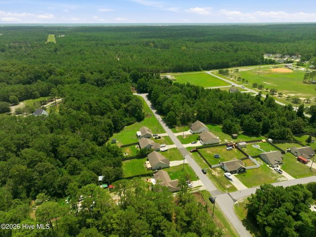 303 Crawford Street, Holly Ridge, NC 28445