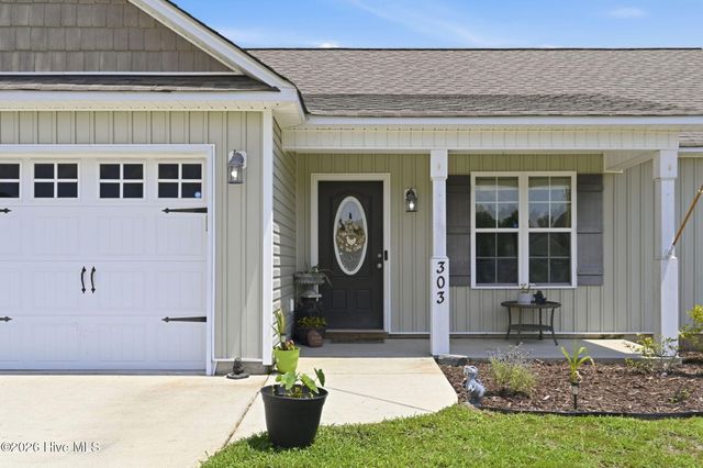 303 Crawford Street, Holly Ridge, NC 28445