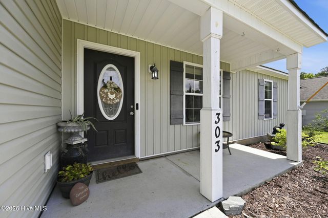 303 Crawford Street, Holly Ridge, NC 28445