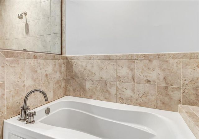 905 Juniper Street NE 802, Atlanta, GA 30309