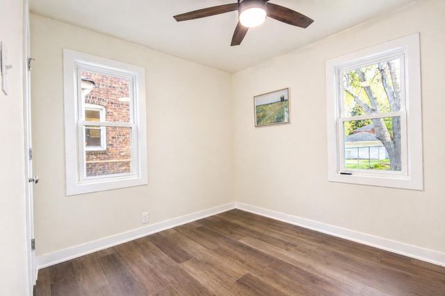 6824 Schneider Avenue, Hammond, IN 46323