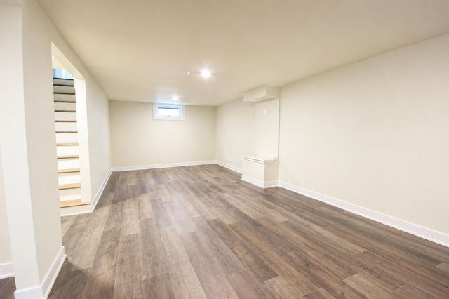 6824 Schneider Avenue, Hammond, IN 46323