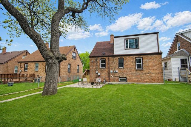 6824 Schneider Avenue, Hammond, IN 46323