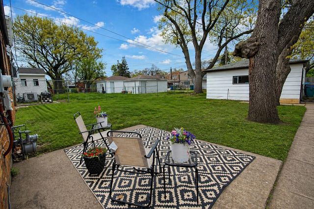 6824 Schneider Avenue, Hammond, IN 46323